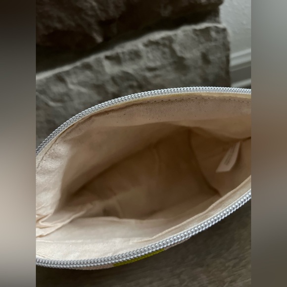 Juice beauty cosmetics bag, brand new, medium sized, recycled cotton - Picture 3 of 3